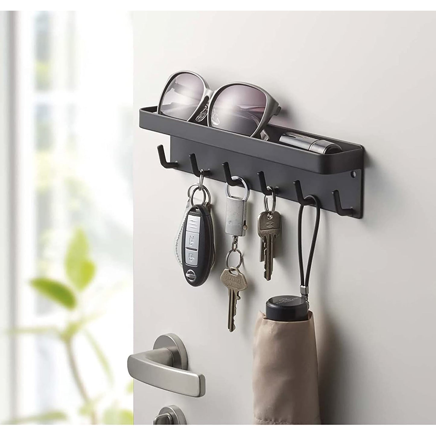 High Quality Magnetic Key Rack with Tray One Size - Black