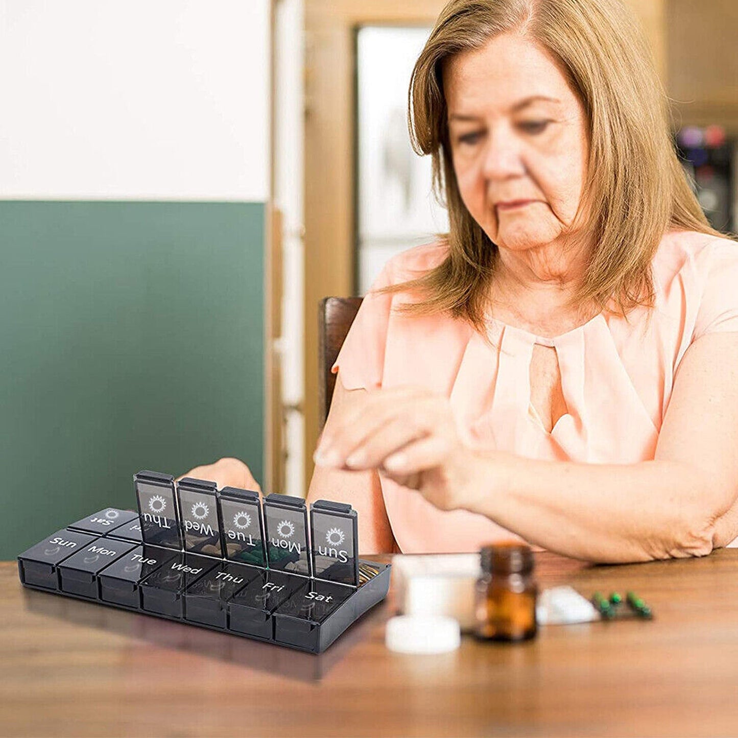 Weekly 7 Day Pill Box Tablet Medicine  Container Dispenser Organizer